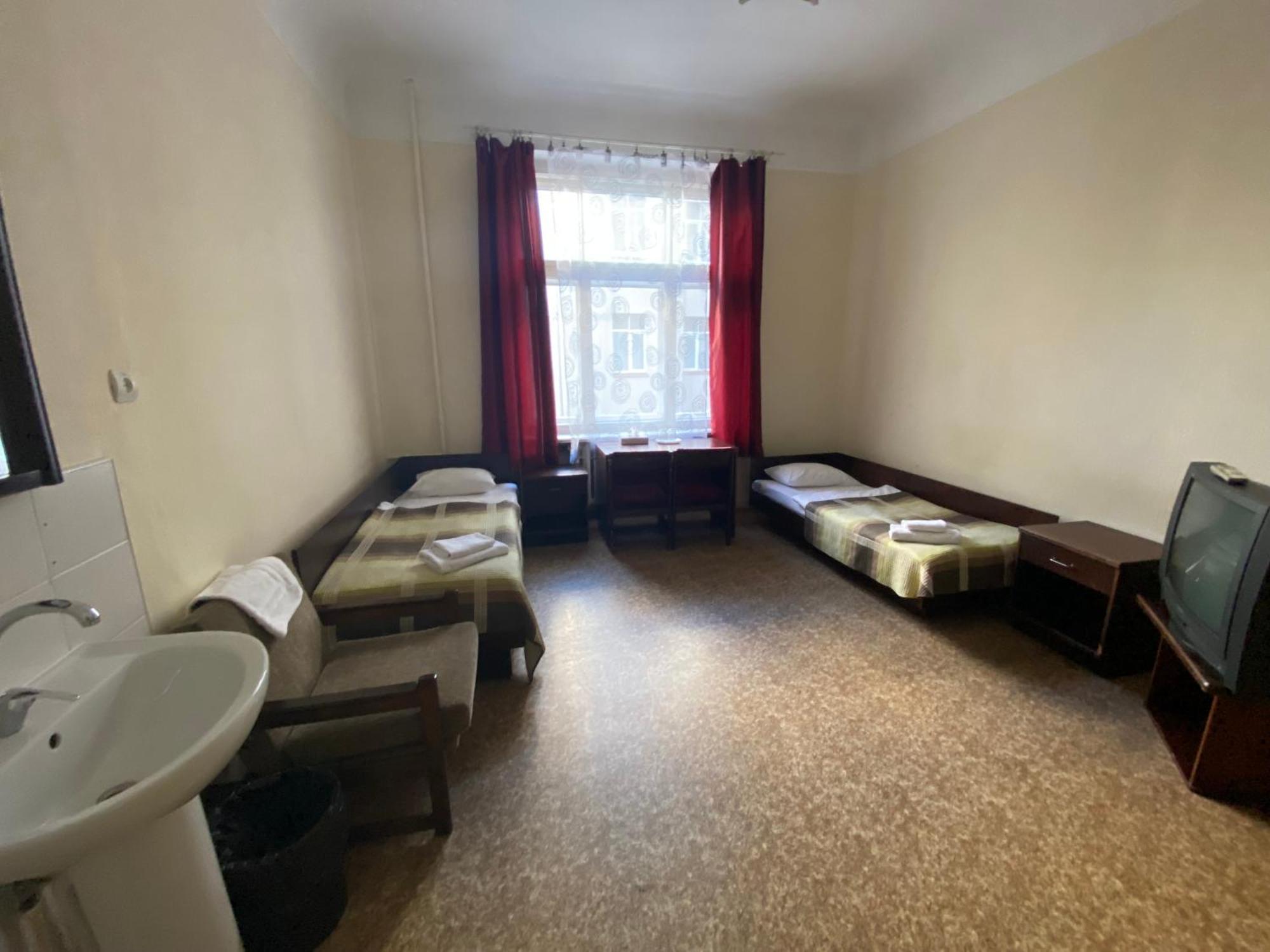 Hostel Viktorija With Private Rooms 里加 外观 照片