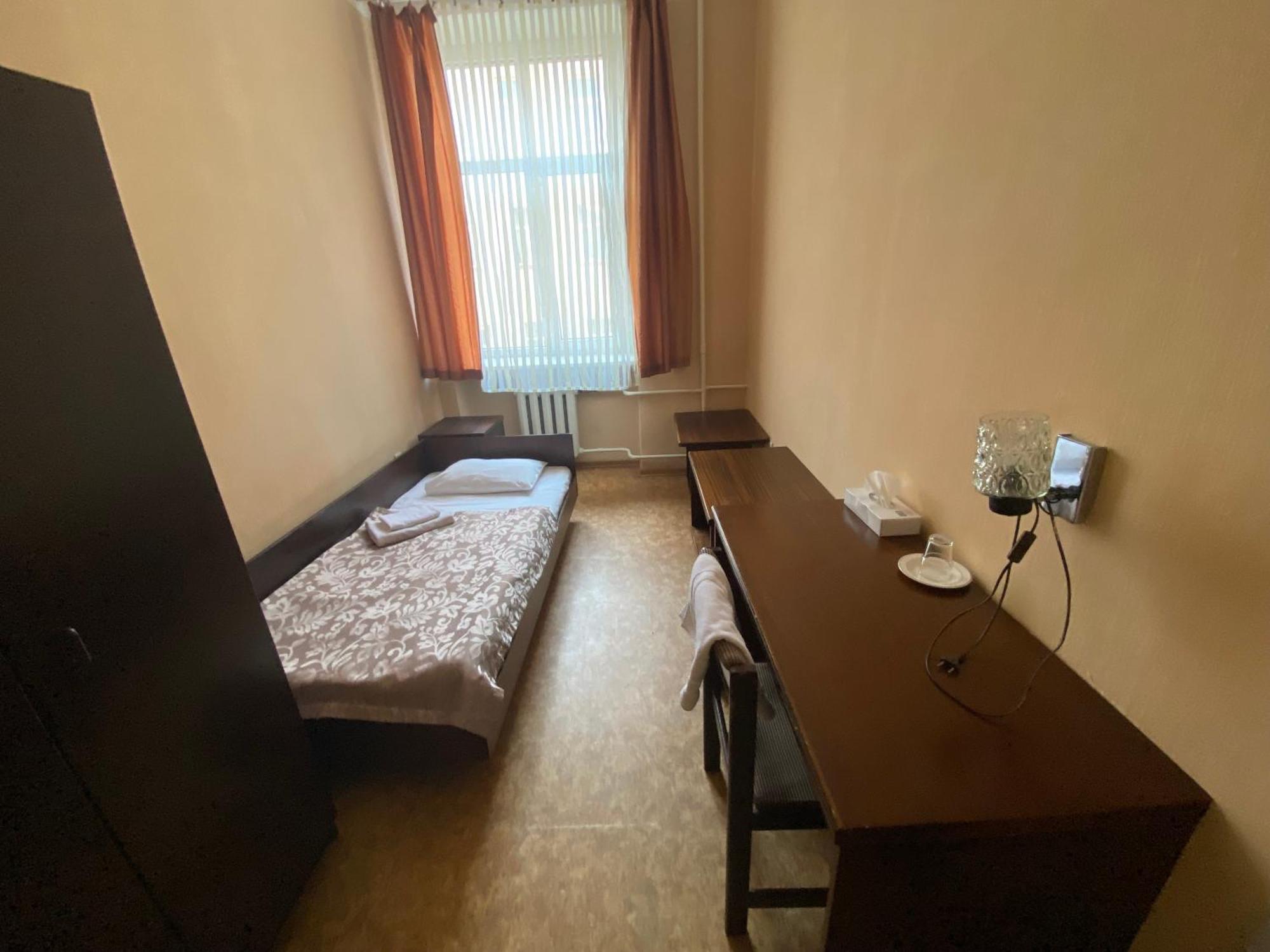 Hostel Viktorija With Private Rooms 里加 外观 照片