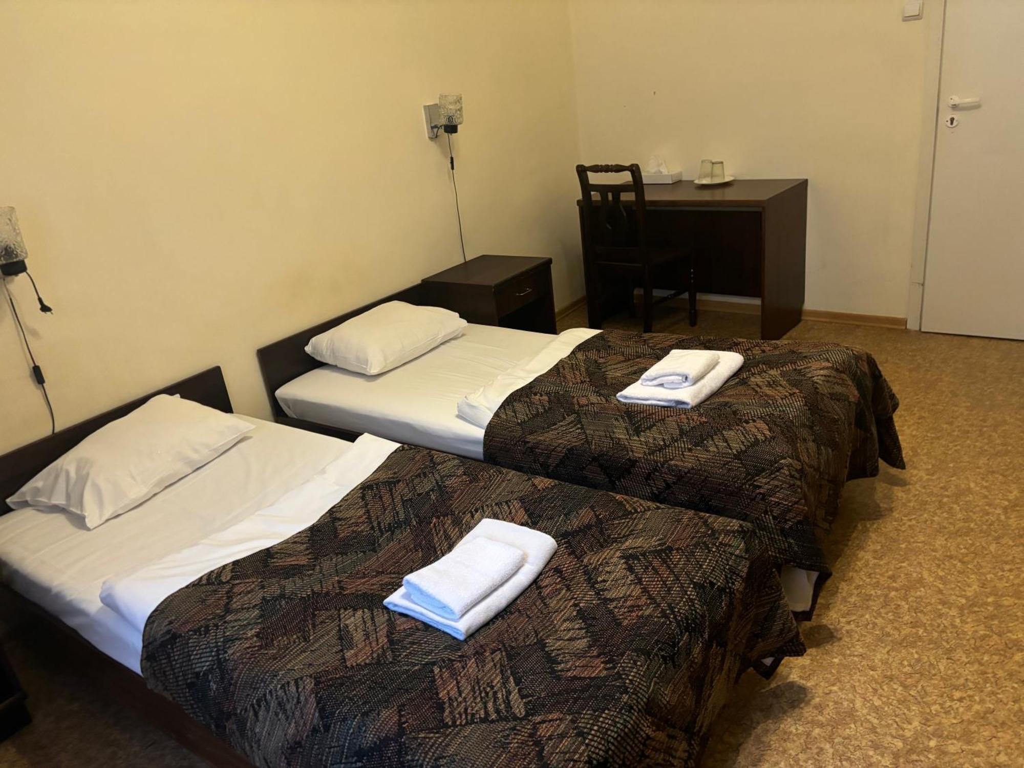 Hostel Viktorija With Private Rooms 里加 外观 照片